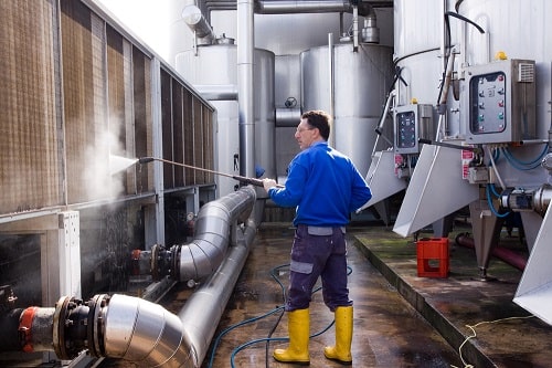 High Pressure Washdown Of Machinery MED Credit TUV